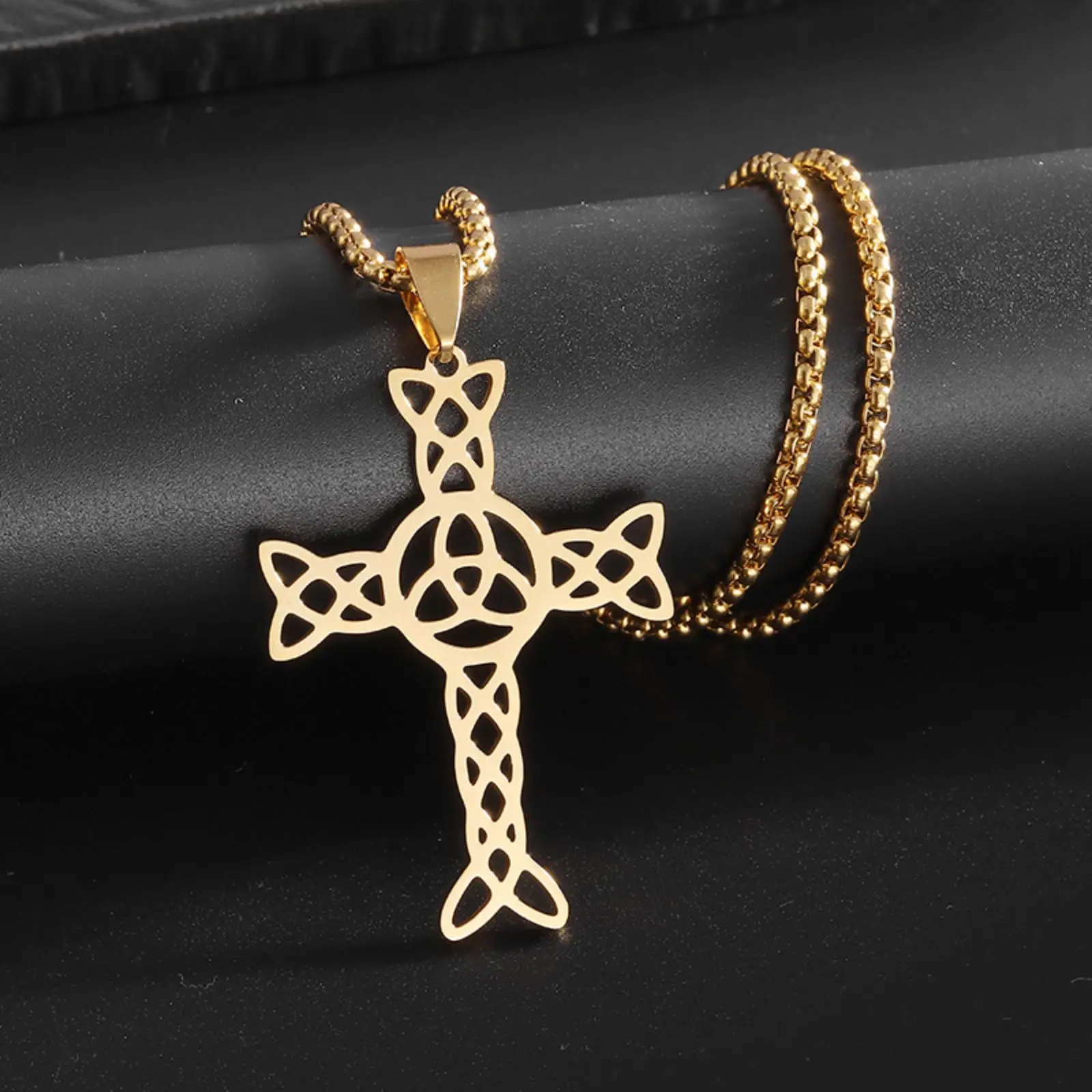 Edelstahl-Halskette mit keltischem Knoten-Kreuz-Anhänger, Dreifachknoten, irischem Knoten-Kreuz, Amulett, Schmuck, Geschenk für Männer und Frauen – Detail 2