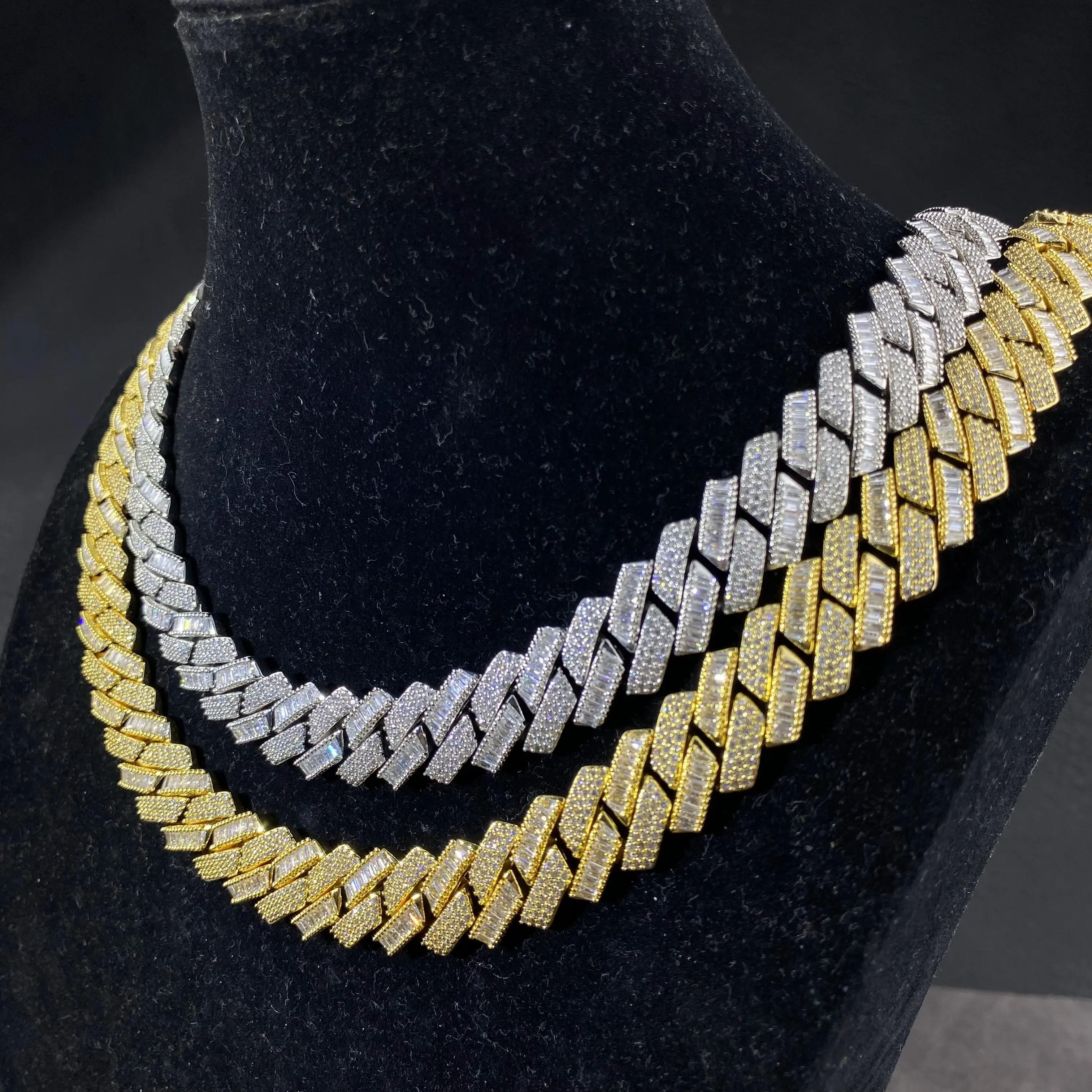 

Iced Out 3 rows Baguette 15mm Prong cuban link chain Fine Jewelry Men Necklace Bracelet