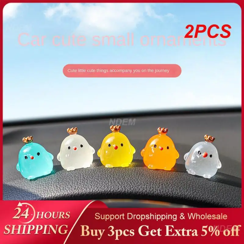 2PCS Car Center Console Ornaments Sunscreen Cute Small Car Supplies Car Resin Ornaments Luminous Car Interior Accessories