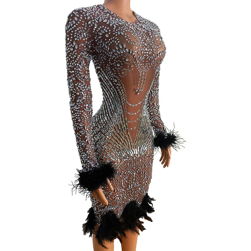 Costume da compleanno Costume con diamanti Abito lucido con diamanti Elegante orlo in piume Gonna da donna con cristalli Abiti da notte De Bienvenida