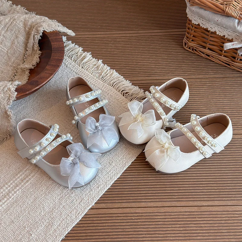 Kids Flat Shoes Sweet Lace Bows Girls Leather Shoes Versatile Korean Style 2026 Brand New Children Casual Shoes Round Toes