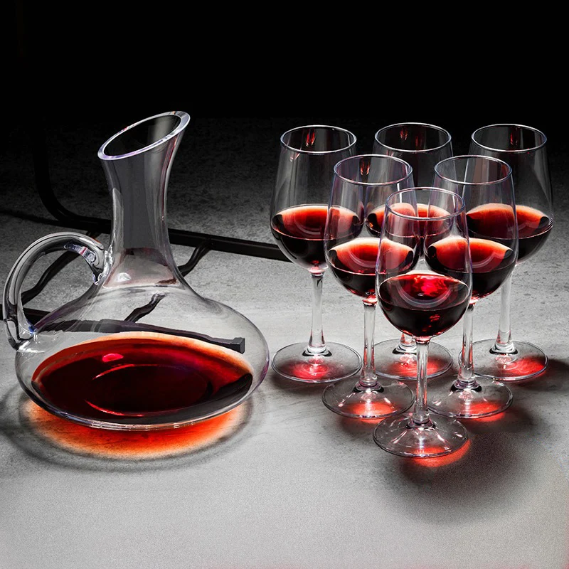 Red Wine Glasses Set Household 1.5L Wine Decanter and 320ML Wine Glasses Luxurious European-style Glass Goblet Wine Set