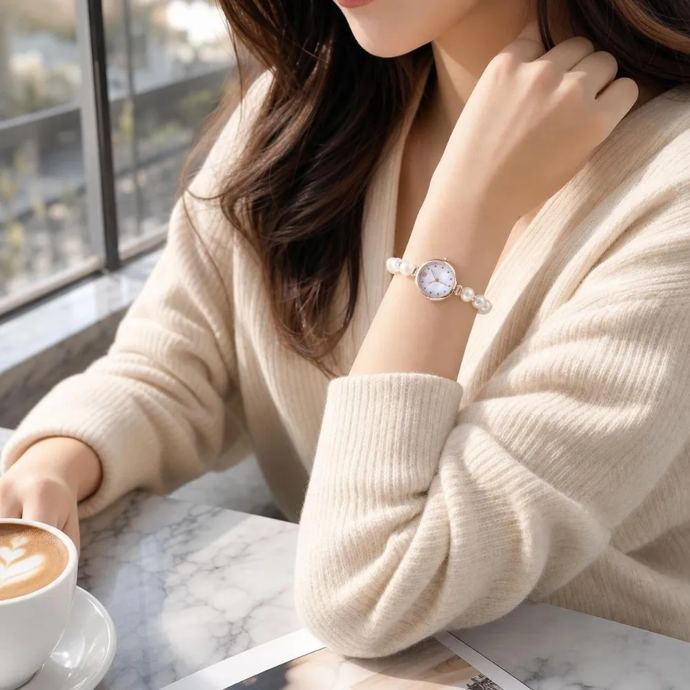 Round Dial Pearl Bracelet Watch Adjustable Drawstring Chain Minimalist Women Quartz Watch Elegant Roman Numeral Small Dial Watch