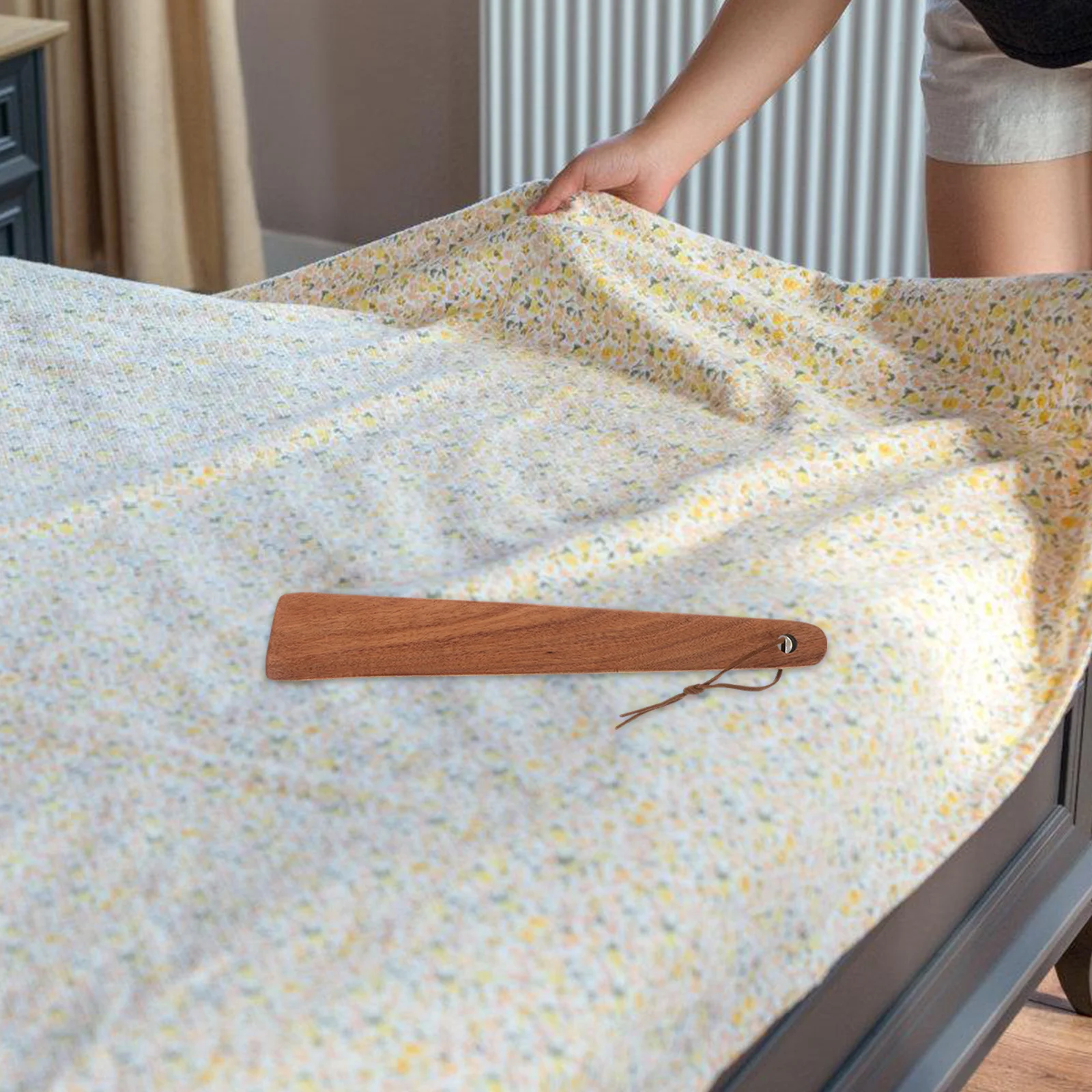 

1 Set Mattress Lifter Tool 2 Sizes Wood Bed Sheet Tucking Helper Bed Making Wedge Lifting Pad For Smooth Sheets Home