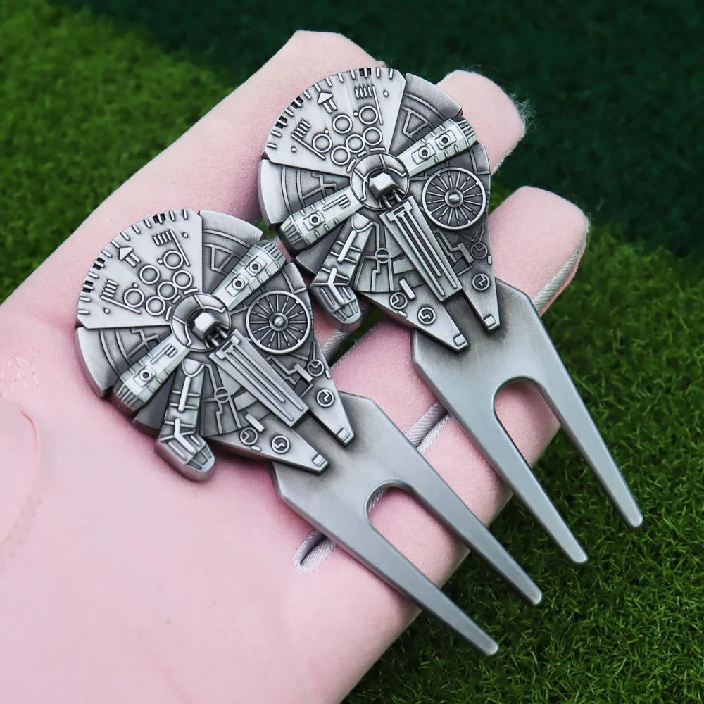 Spacecraft Golf Green Fork Magnetic Zinc Alloy Golf Ball Fork Multifunctional Portable Golf Ball Marker Mark Location