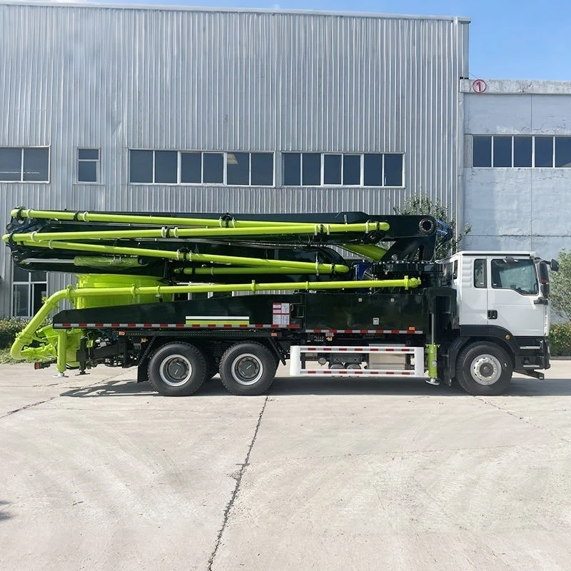 Pompe à béton industrielle montée sur camion, prix FOB, capacité de production stable pour la construction de routes, la construction de piliers et le renforcement de ponts.