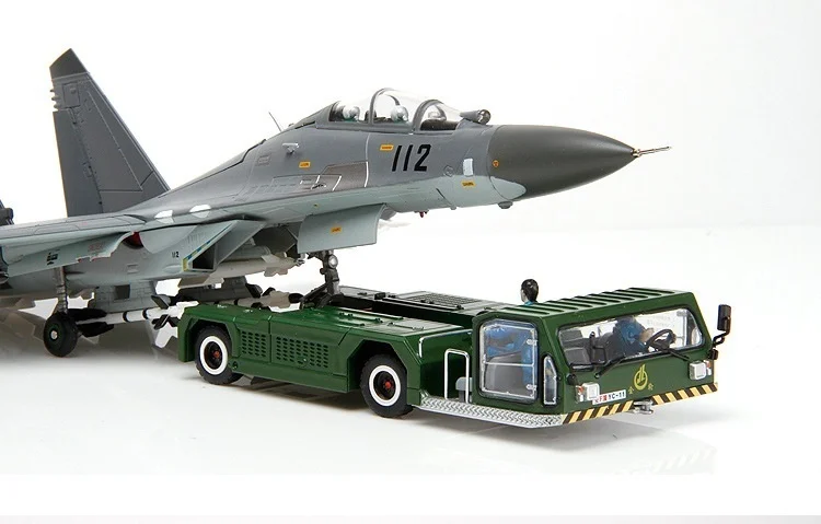 FOR 1/72 Scale Aircraft Tractor Egnineering TOW Truck Model airplanes DIY Scene Accessory Toy Collection Fans Gifts