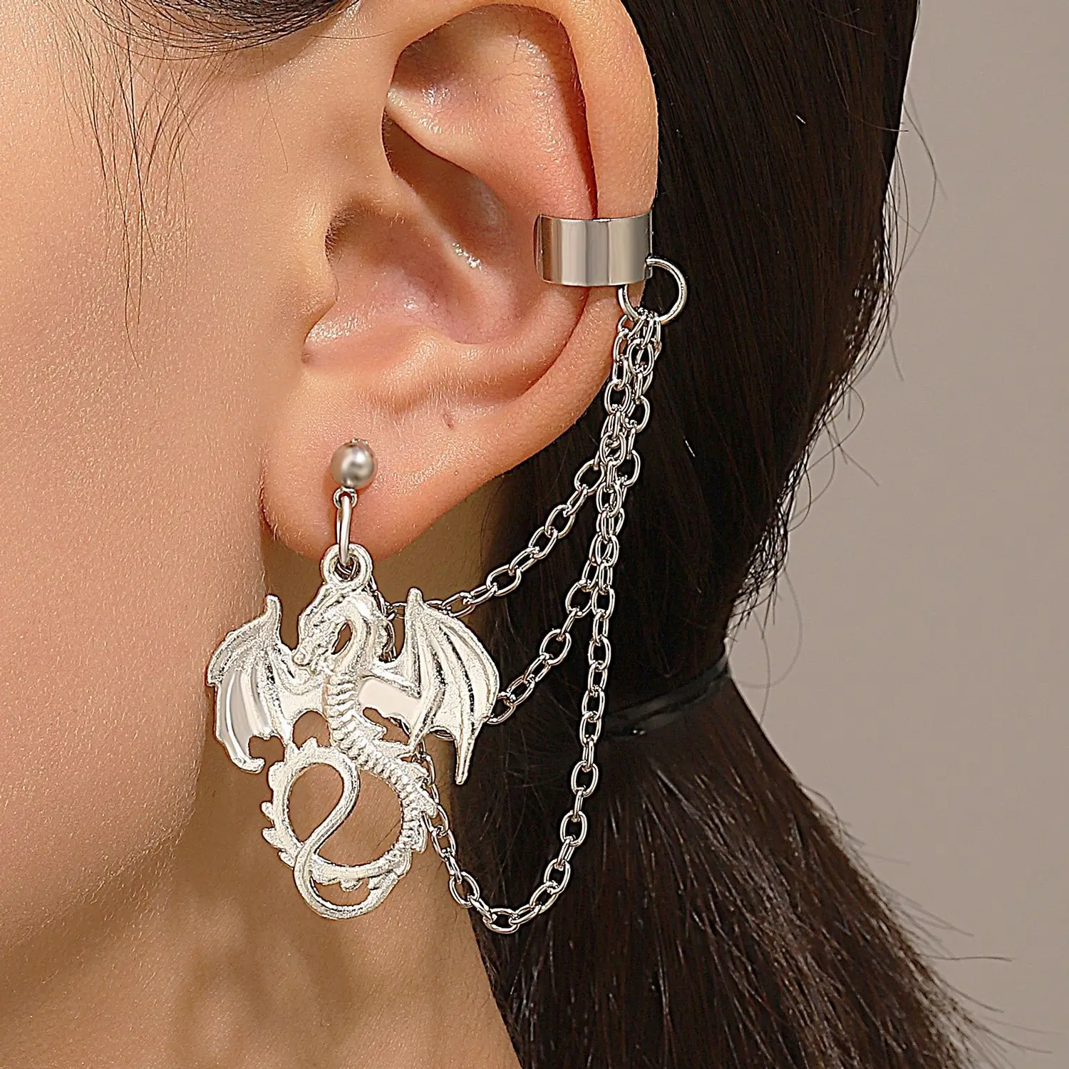 Punk Personality Dragon Ear Clips for Women Men Retro Dragon Non Pierced Earrings Ear Cuffs for Teens Hip Hop Street Jewelry