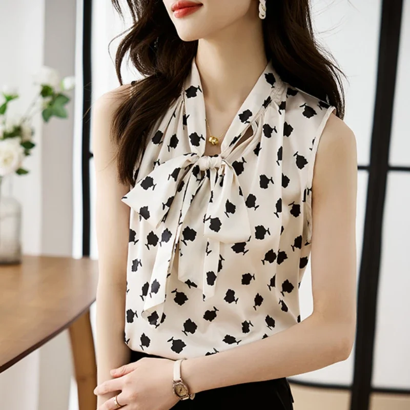 2024 Summer Sleeveless blouses Bow Vest Women\'s Clothing Fashion V-Neck Lace Up Women Tops Loose Chiffon Print Shirts for Women