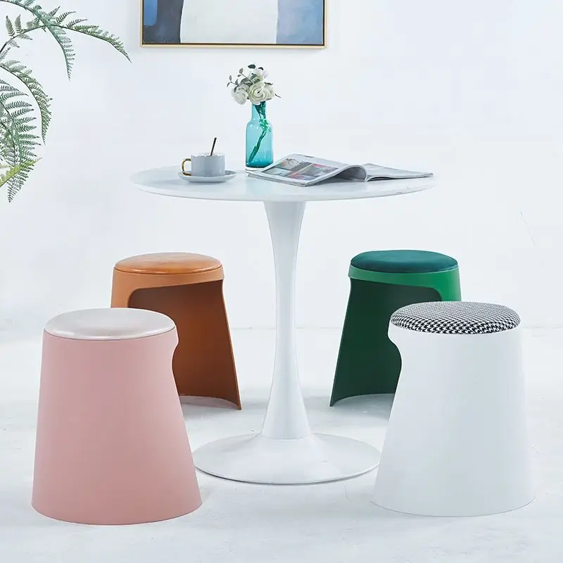 مقعد مستدير لتغيير الأحذية بتخزين حديث إبداعي من الشمال