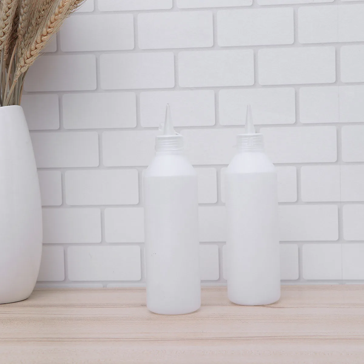 

2pcs 500Ml Glue Bottle Plastic Squeeze Bottles For Diy Craft Liquid Storage Dispenser Precision Tip Non-Toxic Polyethylene