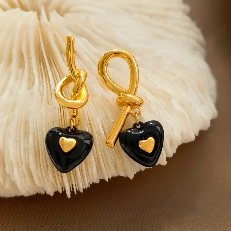 Trendy Jewelry 925 Silver Needle Pretty Design Black Color Heart Asymmetrical Earrings For Women Female Gifts Dropshipping