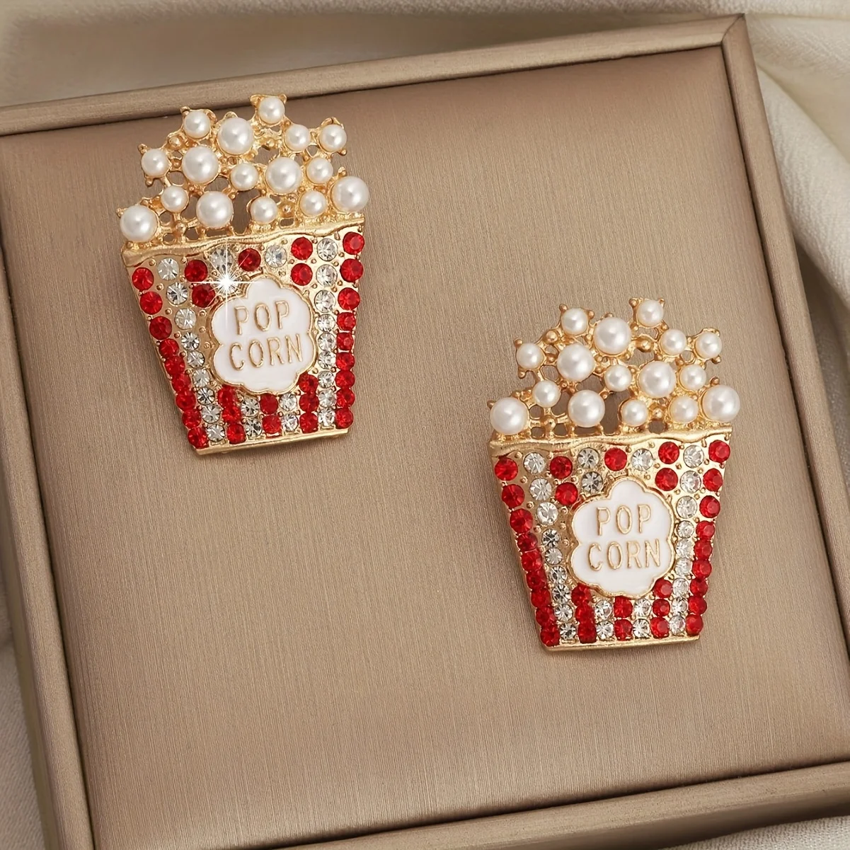 [Christmas Popcorn Earrings] European And American Christmas Dripping Oil Popcorn Earrings - Women's Fashion Versatile Street Style Earrings - Temperament Light Luxury Trend Ear Studs