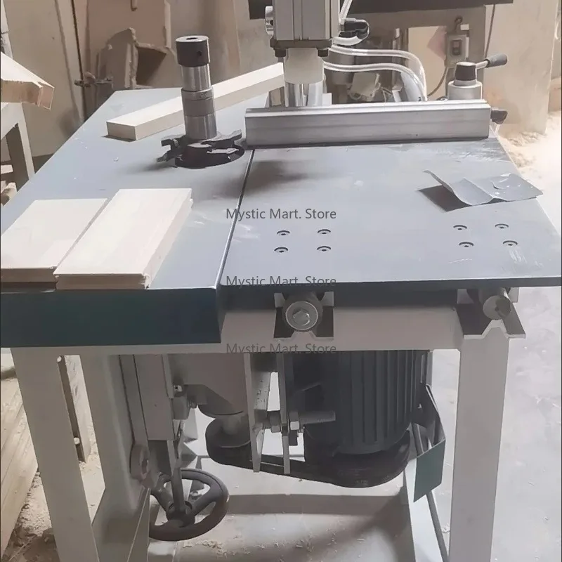Modulatore di mandrino verticale a doppio scopo Tavolo scorrevole semplice Fresatura per la lavorazione del legno Fresatura verticale singola