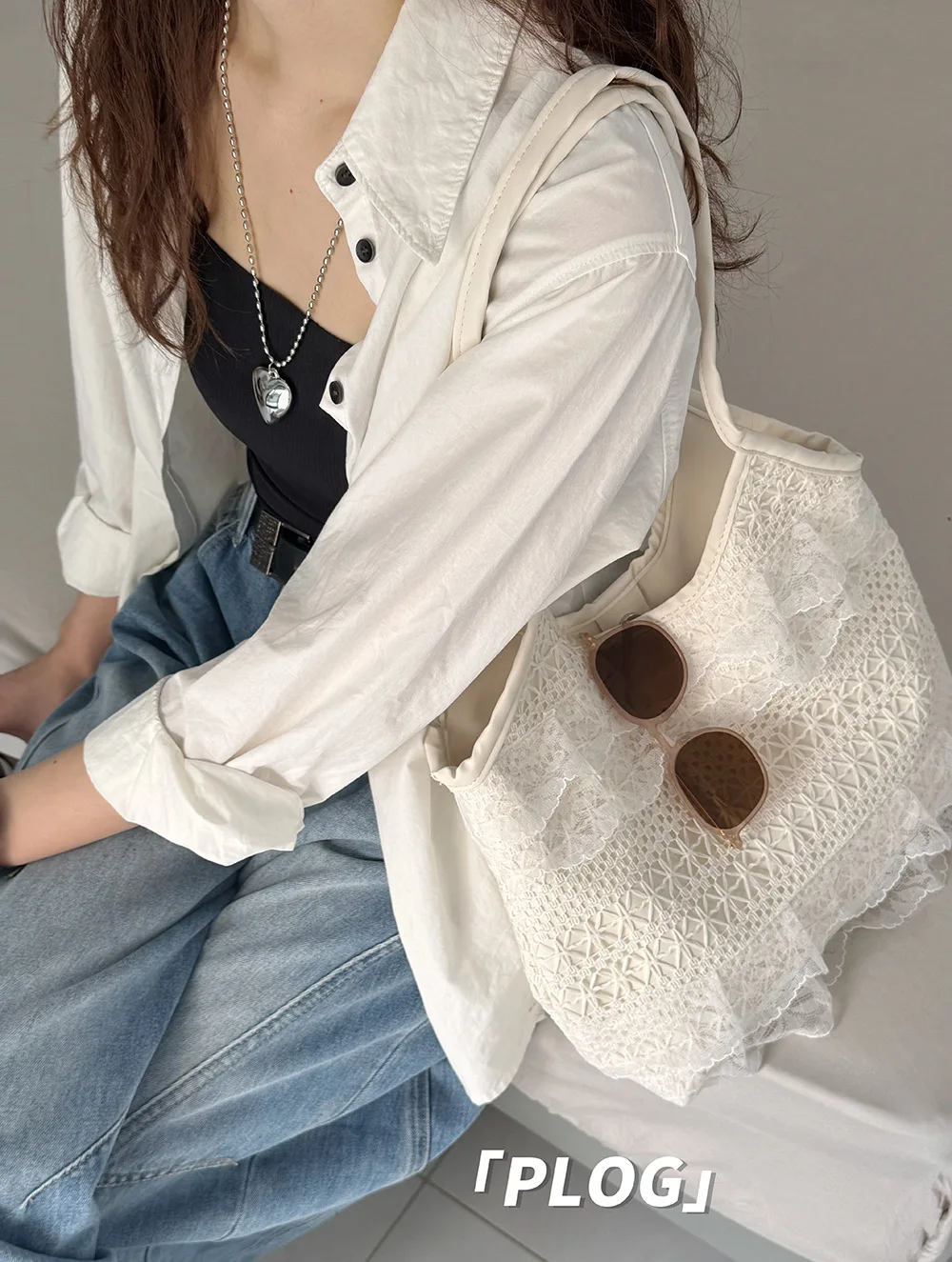 

2026 Summer New Casual Vacation Lace Mesh Tote Bag, Elegant and Stylish, Large Capacity Commuting Women's Shoulder Bag