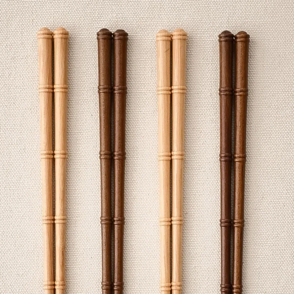 1 Pair High Quality Retro Wooden Chopsticks Solid Color Japanese Style Sushi Chopsticks Handmade Bamboo Shape Pointed Chopsticks