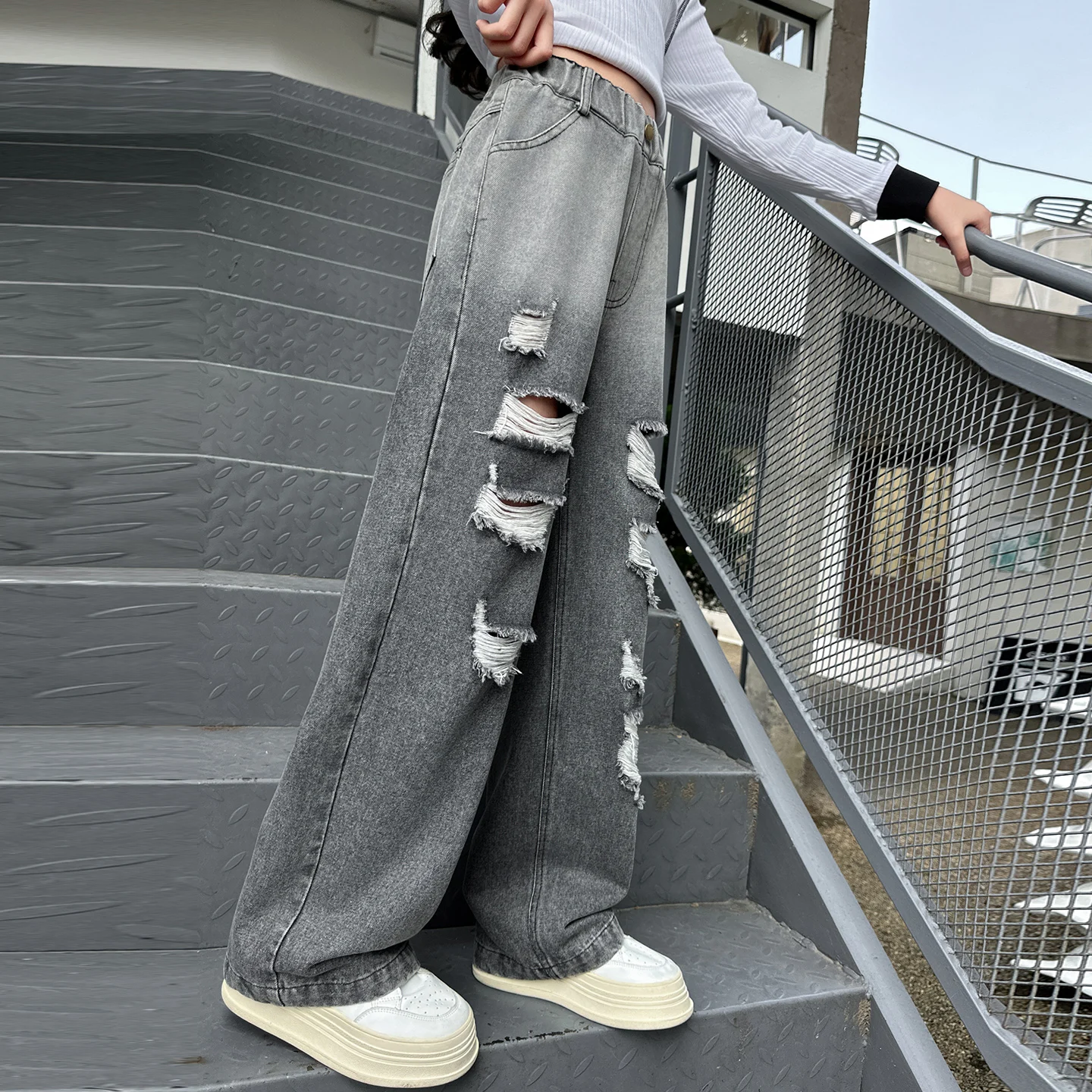 High Fashion Child Streetwear Broken Jeans for Tween Girl Straight Leg Grey Ripped Denim Pants with Hole Kids Destroyed Trousers