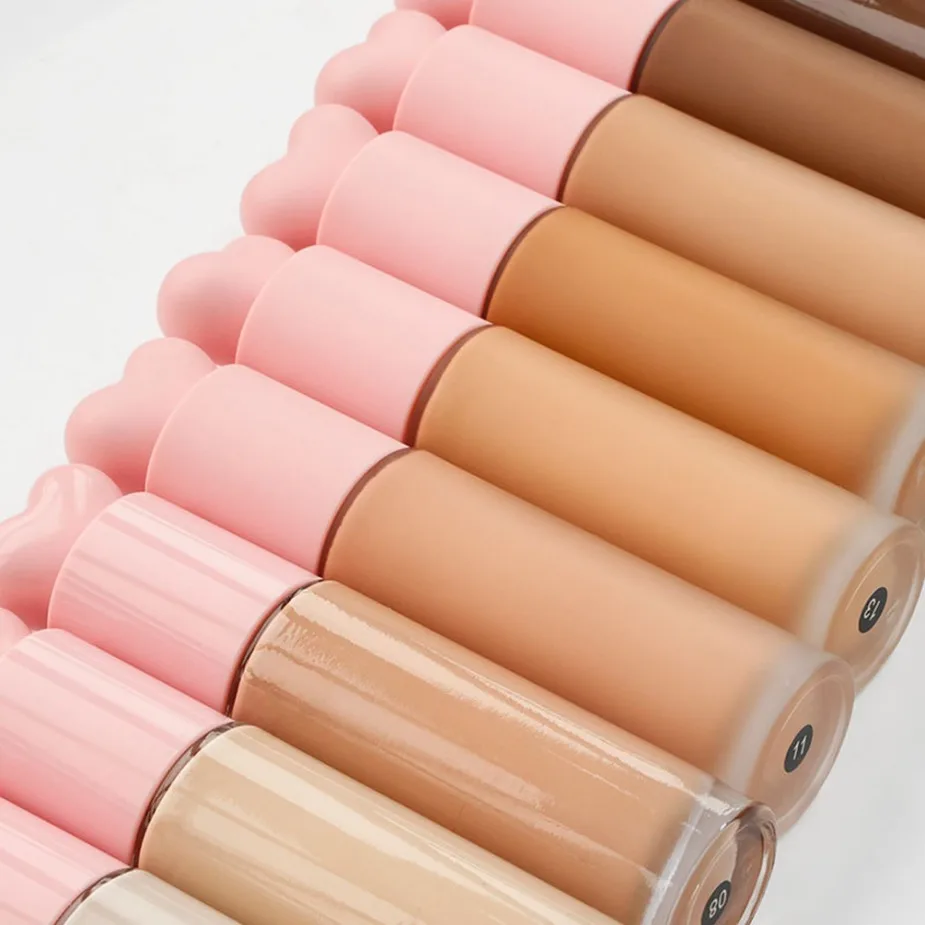 Fond de teint liquide en forme de cœur rose végétalien, Logo personnalisé de marque privée, correcteur hydratant, conception de presse, primaire de maquillage en gros, 30ml