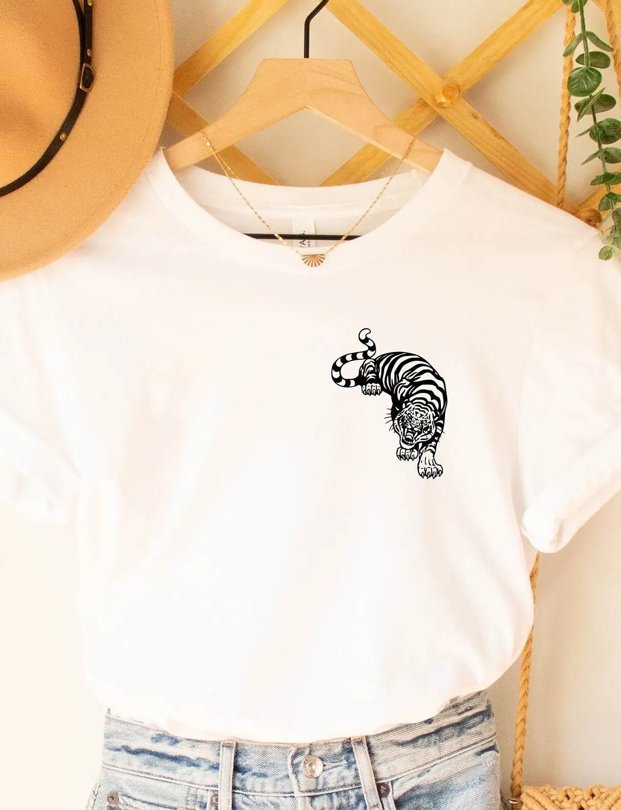 Pocket Size Tiger Shirt Aesthetic Tiger Shirt Gift for Women Inspirational Shirt Womens Tiger Shirt Cute Tiger Tee Animal Gift