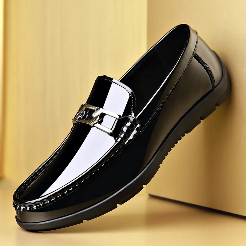 

New Shoes for Men Genuine Leather Casual Shoes Comfortable Patent Leather Shoes Luxury Party Slip-on Loafers