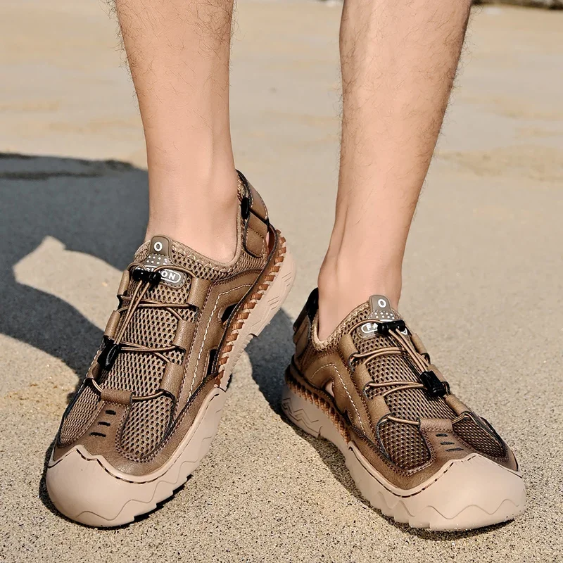 Nuovi sandali da uomo sandali estivi in rete traspirante da uomo sandali da spiaggia leggeri Casual all'aperto scarpe da uomo di moda di grandi dimensioni 38-46