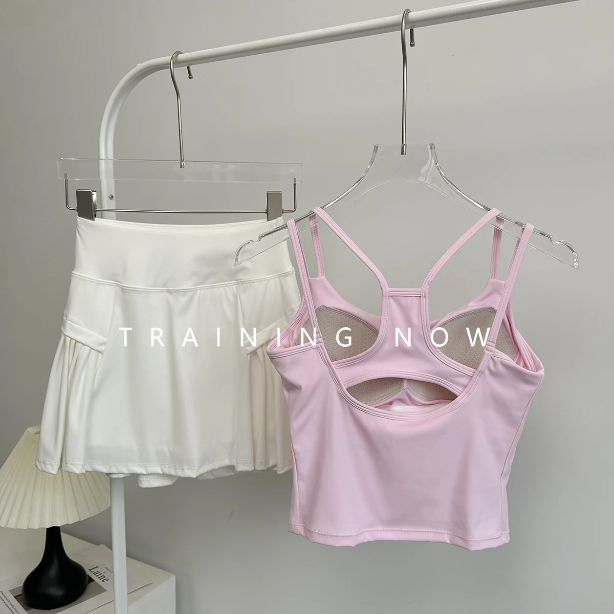 

Tennis sports suit for women in summer high-value integrated yoga training sexy beautiful back running quick-drying fitness suit