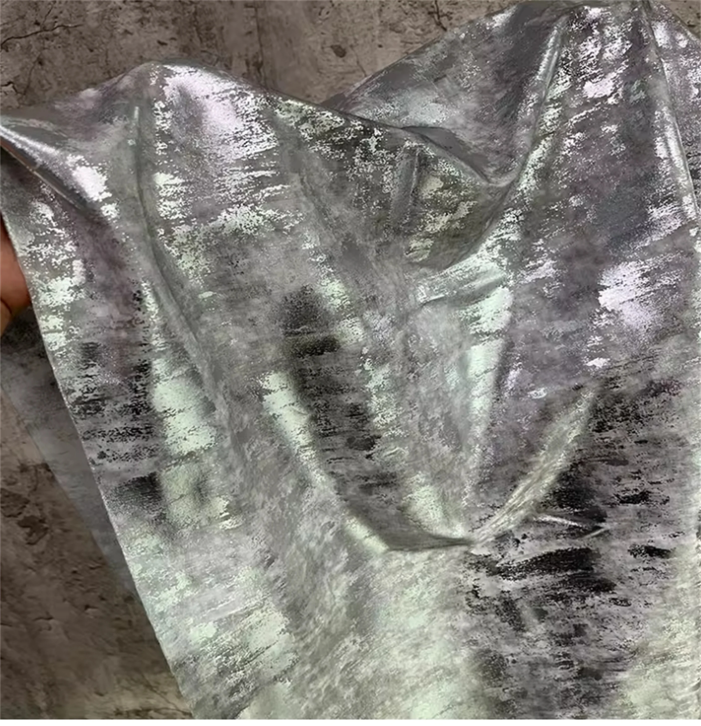 

Винтажная ткань в стиле ретро с нестандартной текстурой, дизайнерская ткань для серебряной рубашки, юбки и стиля платья.