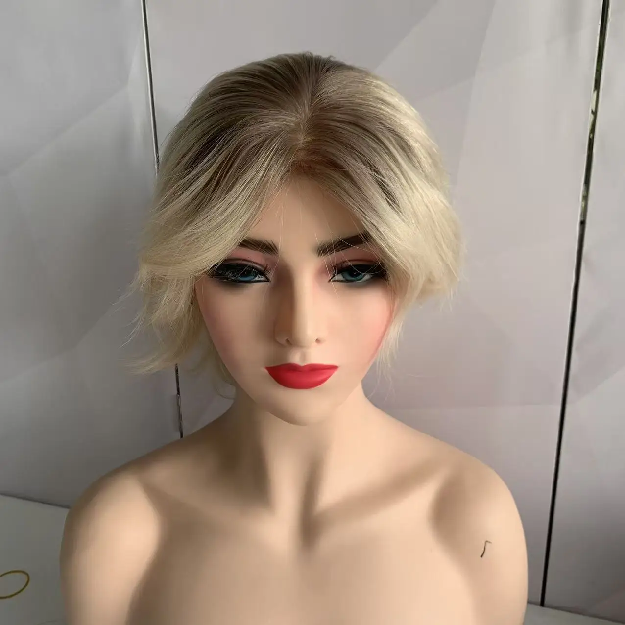 7T60 Color Dark Roots Blonde Full Hand Tied Short Pixie Cut Wig Silk Base Top 100% European Human Hair Wigs for Women