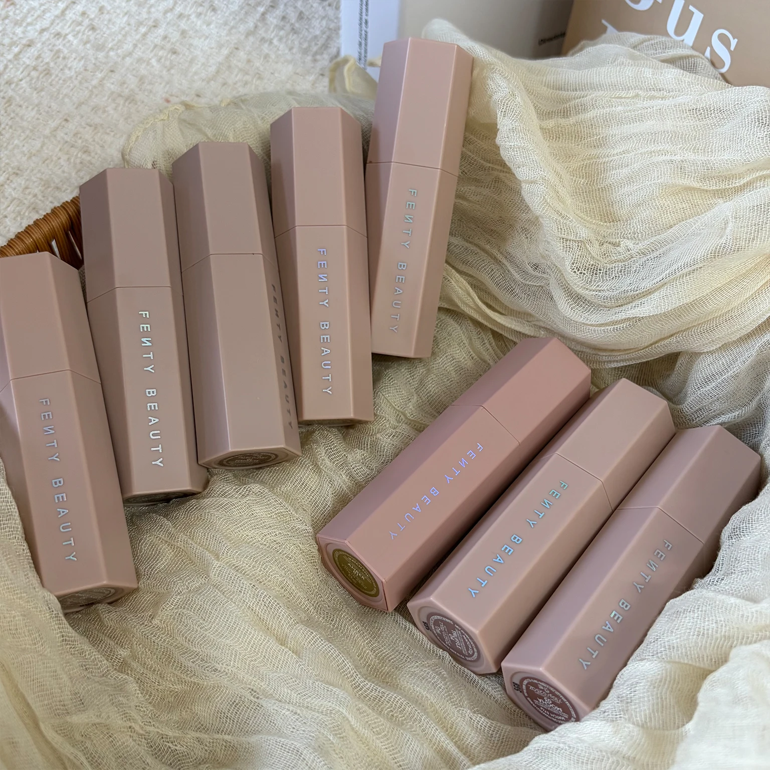 Summer Fenty Beauty Lip Gloss Amber Contour Stick 3D Contour Shaping Diamond Highlighter Fine Shimmer Plump Makeup Cosmetics