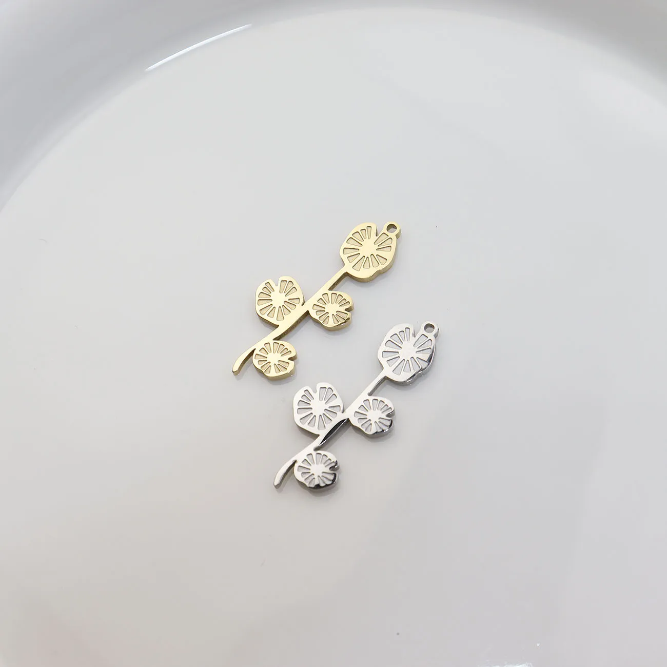 5pcs Casting Stainless Steel Fish Rhinestones Charms Pendant Jewelry Accessory DIY Necklace Earrings Bracelets Vacuum PVD Plate view 6