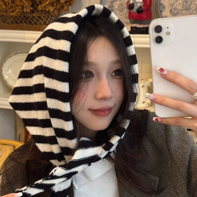 Bufanda triangular a rayas para mujer, pañuelo pequeño tejido para otoño e invierno, bufanda con protección del cuello versátil y cálida a la moda, chal