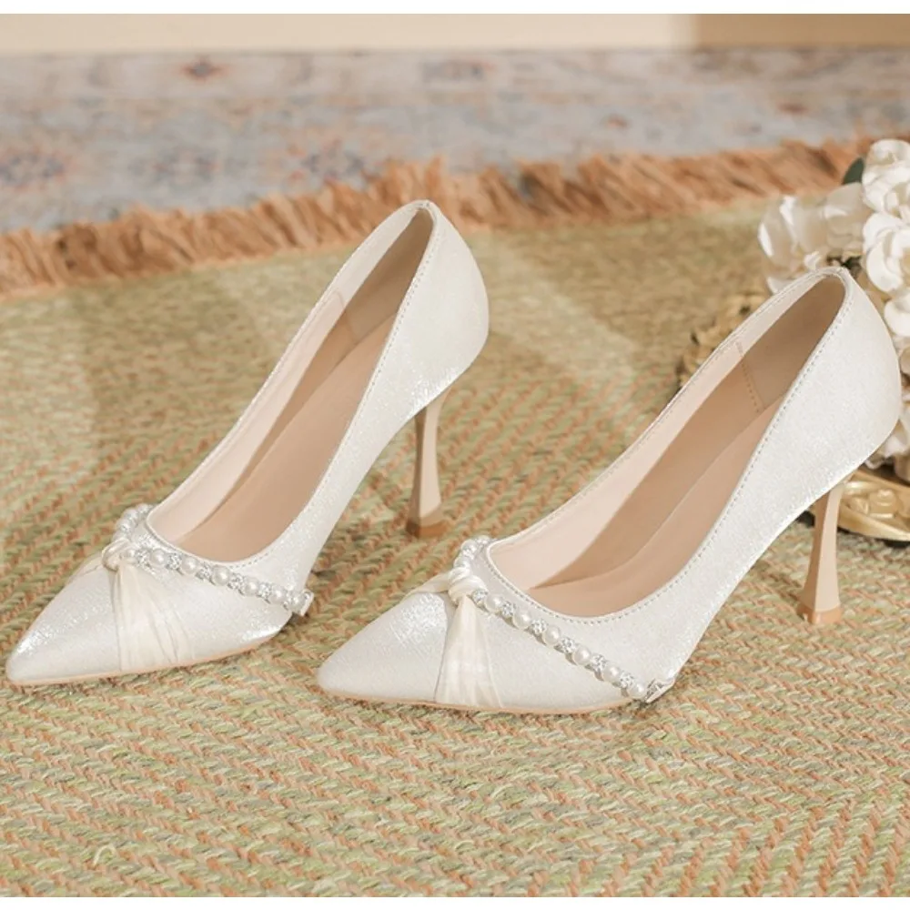 

Женские осенне-летние новые атласные туфли-лодочки на высоком каблуке-шпильке с острым носком, женские туфли-лодочки на высоком каблуке небольшого размера с легким носком