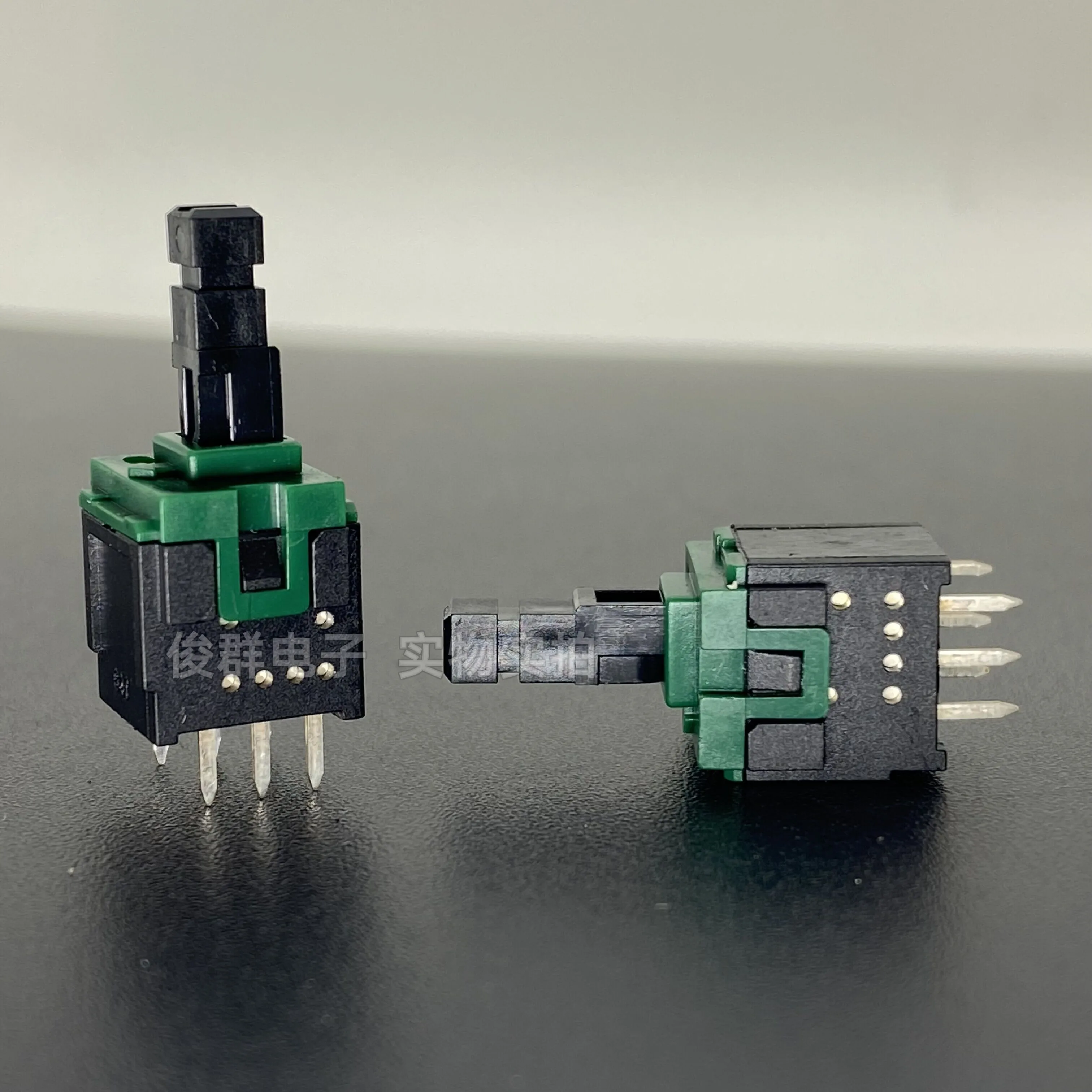 10pcs/Japanese ESB30A134 self-locking switch button in-line 6-pin air conditioner power supply with lock button 10*10*22