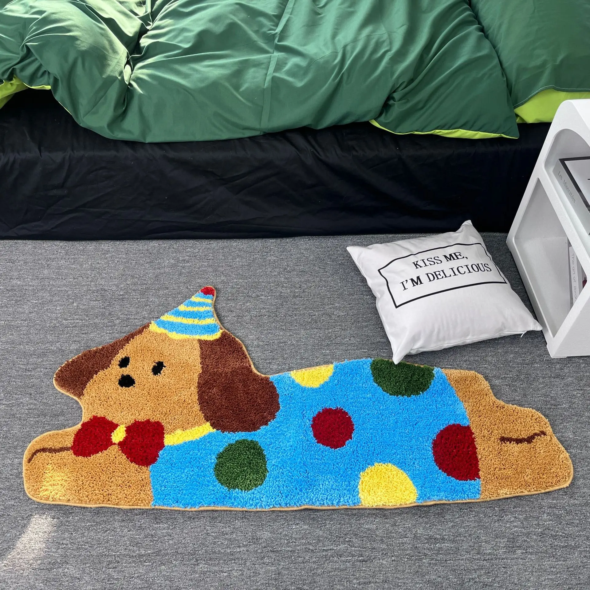 VIKAMA Cartoon Dog Rug Imitation Cashmere Strip Living Room Floor Mat Soft Non-Slip Children\'s Bedroom Bed Blanket Home Decor