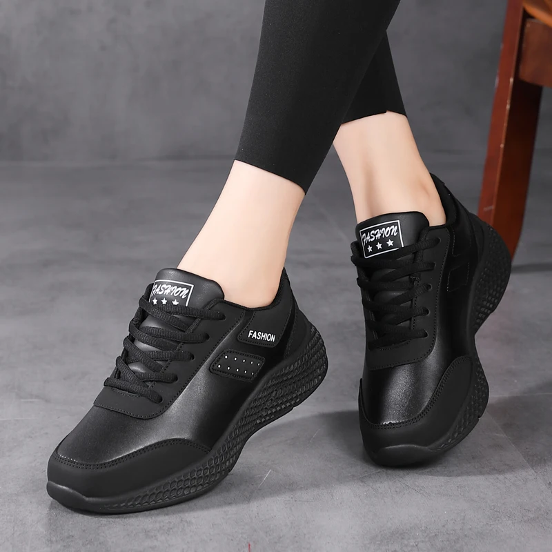 2024 Women's Leather Sneakers Casual Sneakers Lace Up Flats Lightweight Comfortable Black Anti-slip Running Shoes Outdoor Sports