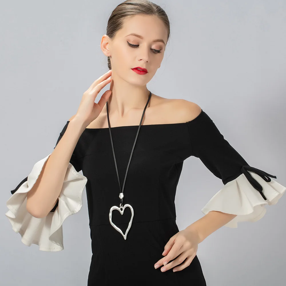 

Kaseakia Metal Heart Shape Pendant Statement Long Necklace Sweater Chain Fashion Women Jewelry Accessories