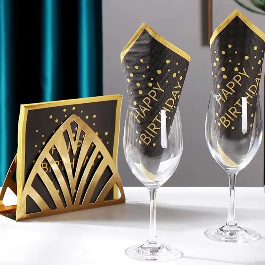 Tovaglioli con stampa colorata per feste di compleanno a 2 strati Tovaglioli di carta quadrati Lettere dorate su sfondo nero Tovagliette di carta 20 pezzi / pacco