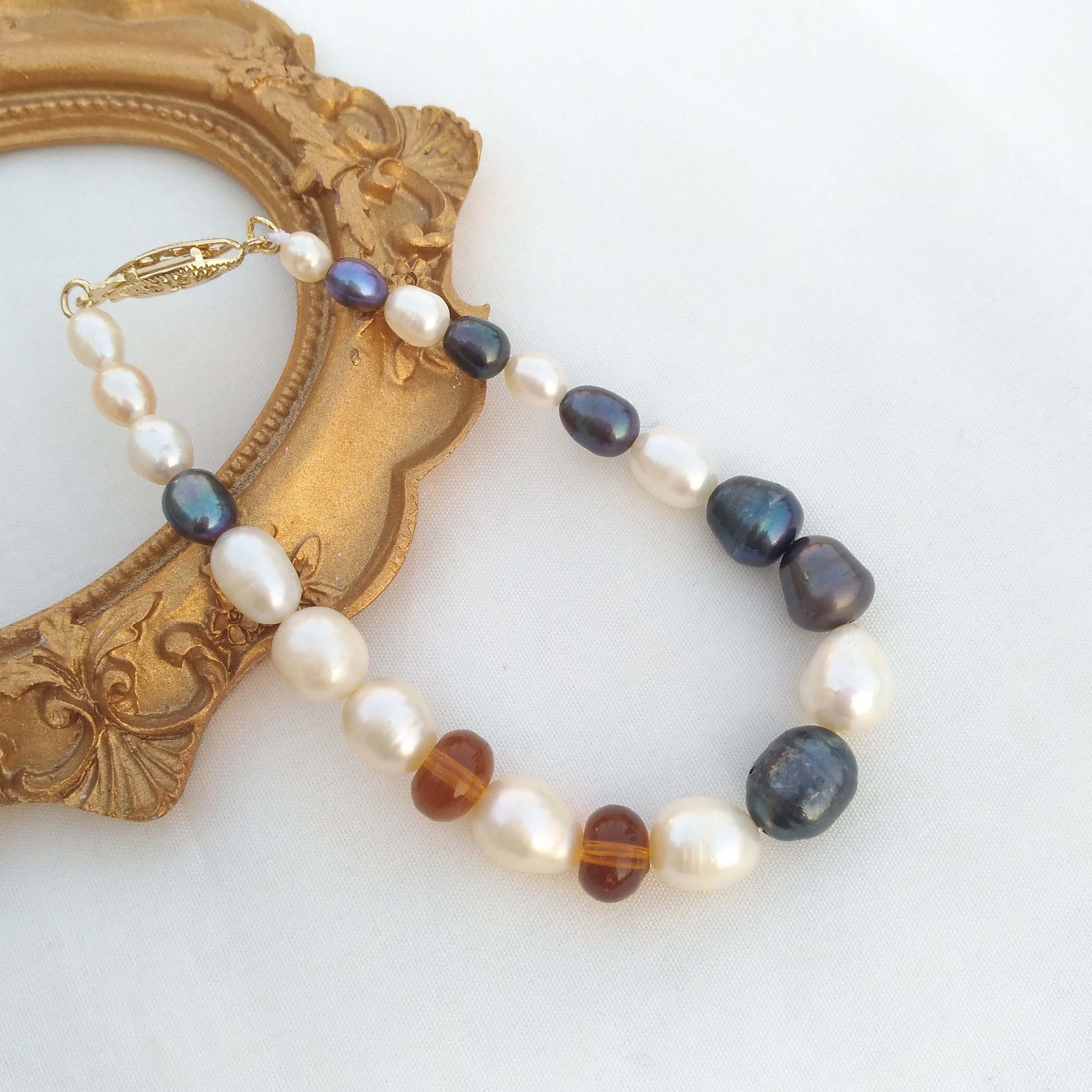 

Hot Sale Natural AAA Akoya Real White Multi-color Pearl Bracelet Please see more pictures