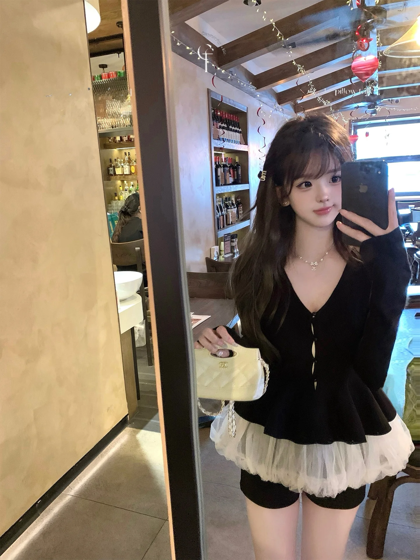 

Комплект из двух предметов: вязаный кардиган с V-образным вырезом и топ с длинными рукавами, с тюлевым подолом, модный женский осенний наряд в стиле «зонтик»