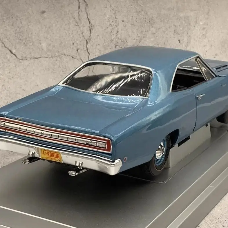 ERTL アントー 1/18 プリムス合金製カーモデル 1968年式プリムス・ロードランナー