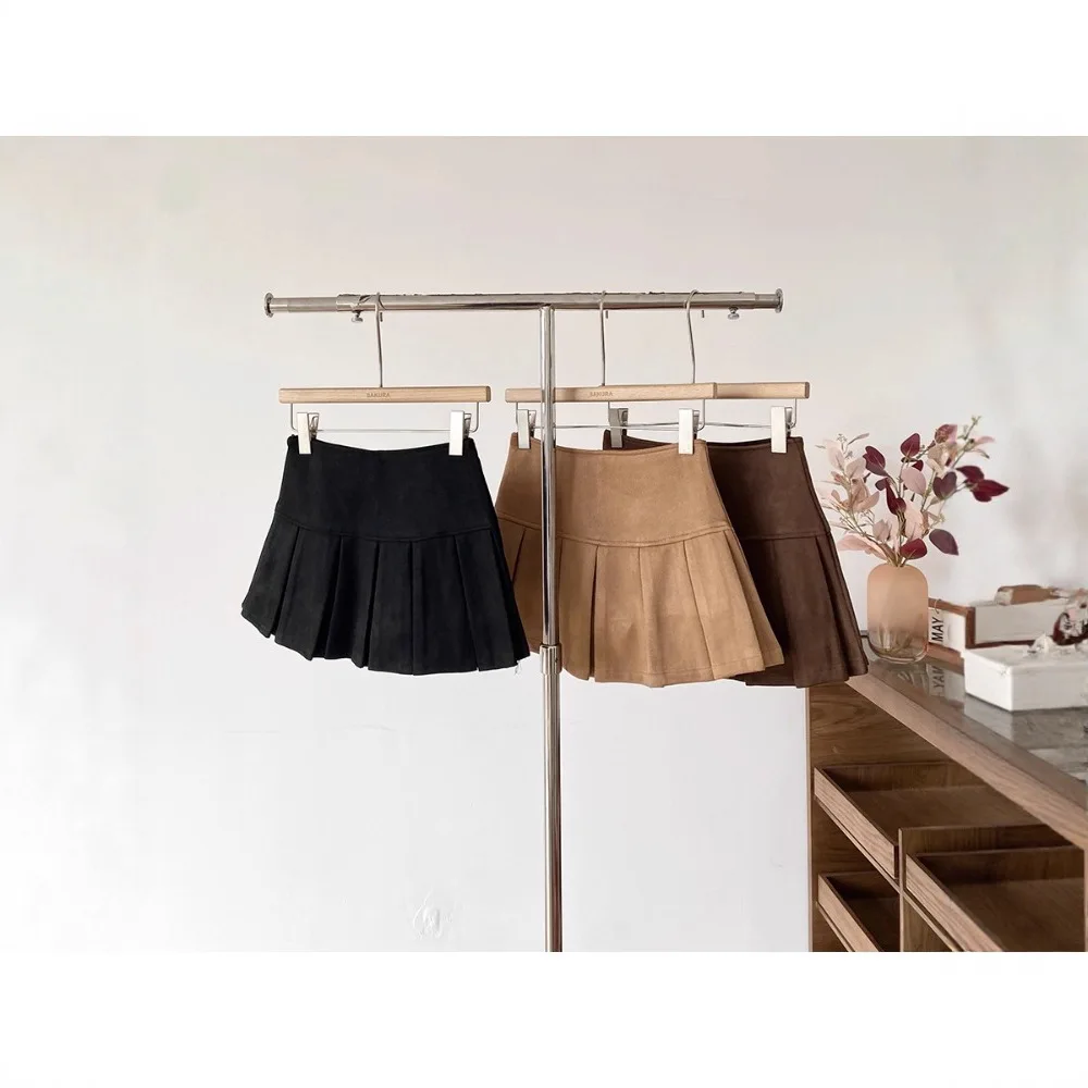 High-waisted Khaki Pleated Skirt Women 2026 New Korean A-word Short Skirt