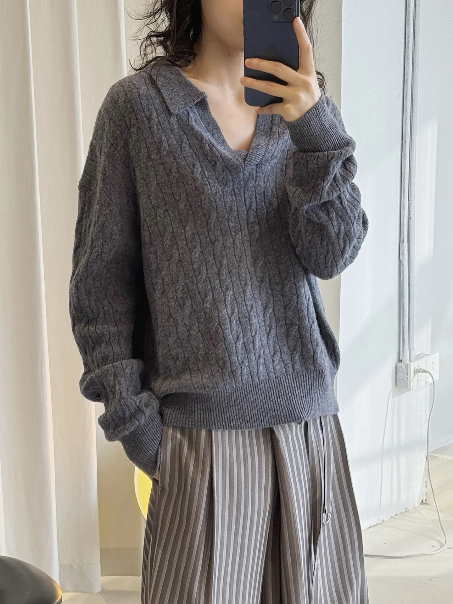 

Early Spring New Korean Lazy Style Twisted Flower Knitted Quan Wool Sweater Loose and Comfortable Top for Women