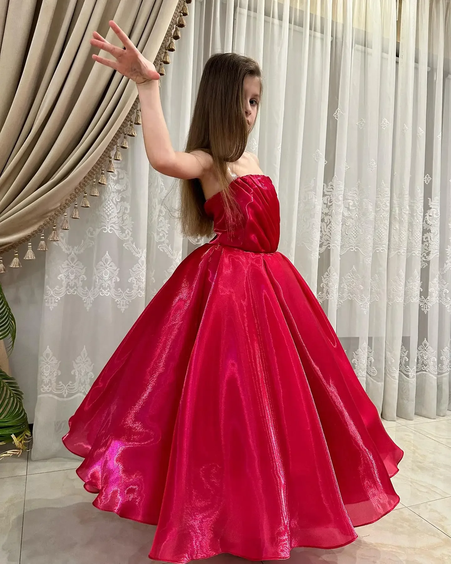 السباغيتي حزام الفتيات فستان المسابقة طول الأرض الفتيات الرقص فساتين حفلة موسيقية الأورجانزا الساخن الوردي زهرة فتاة فستان لحفل الزفاف