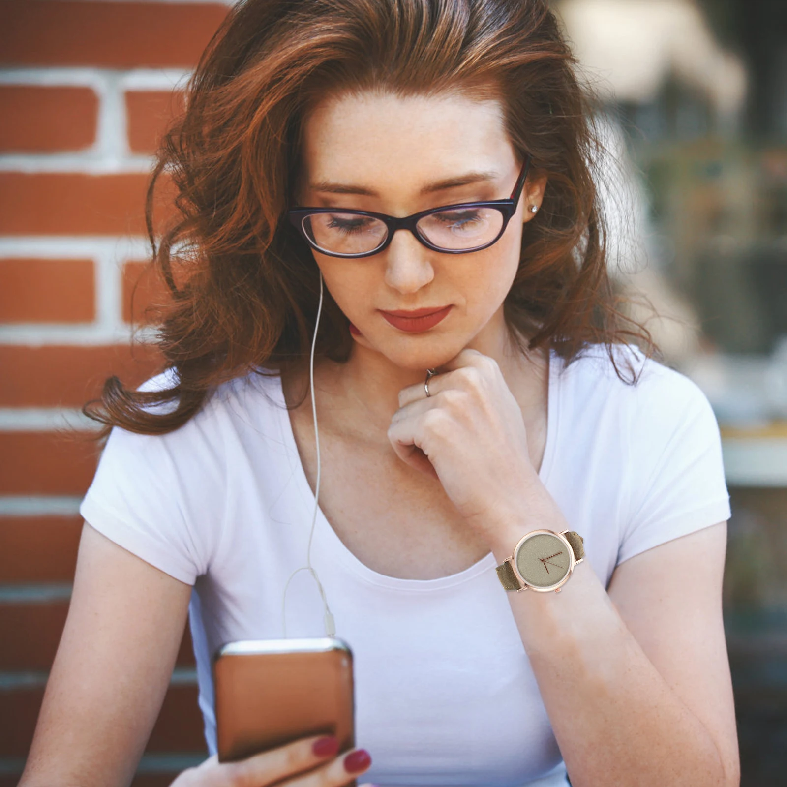 

Элегантные минималистичные кварцевые наручные часы для женщин, большой циферблат, тонкий ремешок, модные, точные, прочные, подарок