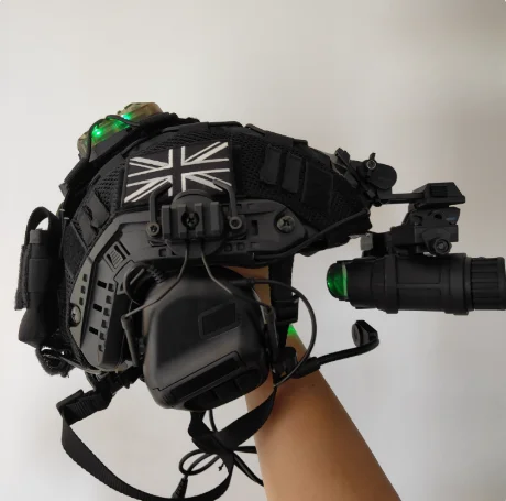 NONE Komplettes Outdoor-Set mit schnellem Helmdesign für taktische Ausrüstung, echte Cs-Helm-Körpergurt-Aufhängung für Personen 4