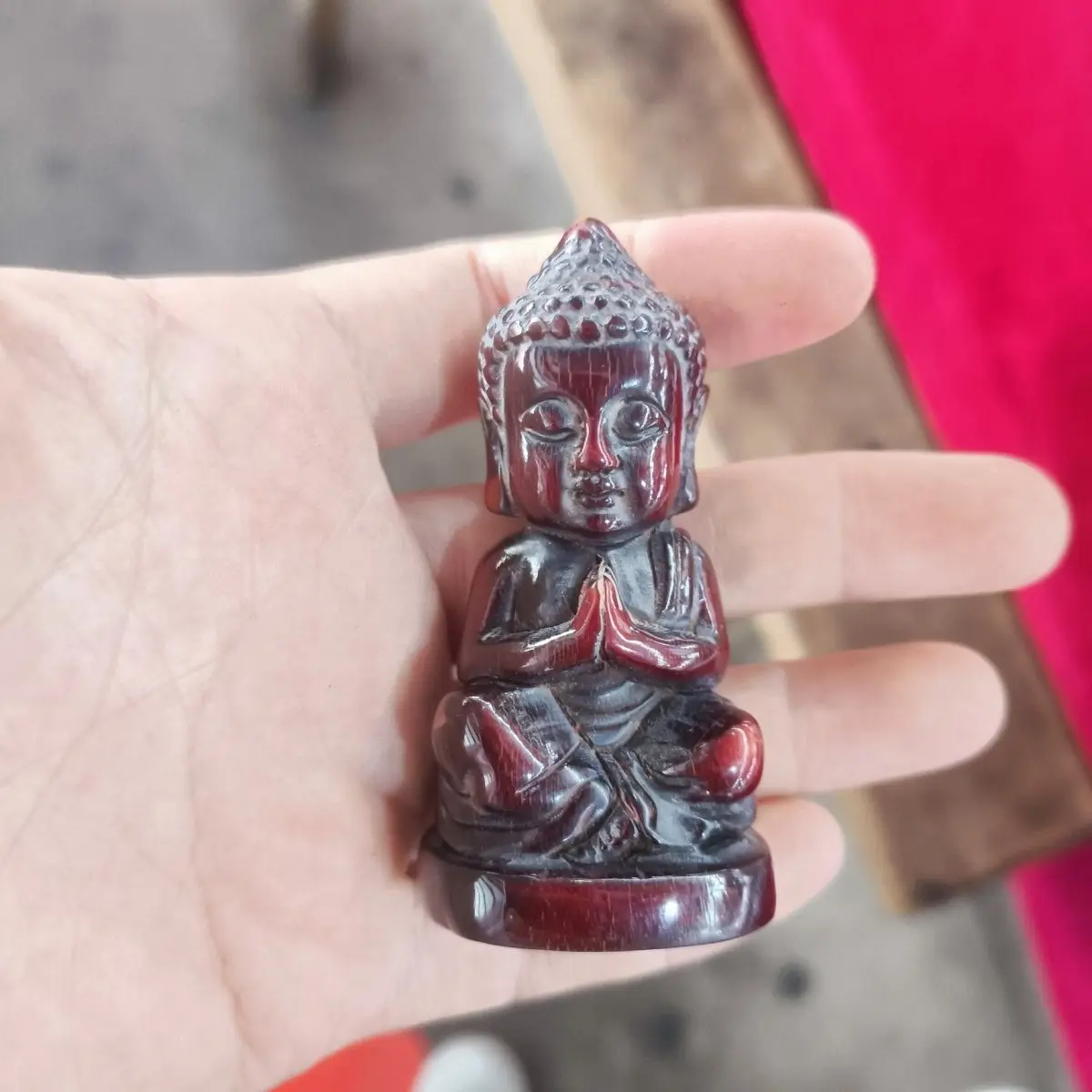 Ox horn Carved Baby buddha shakyamuni buddha Statue Ornaments Craft Gift
