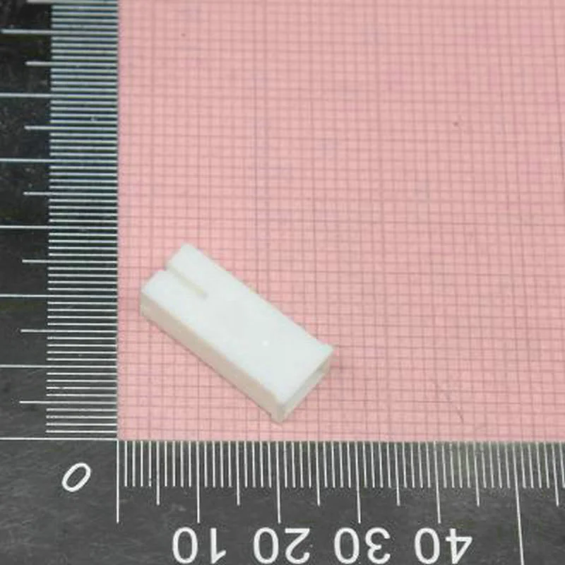 100PCS Genuine Connector 1318954-1 For Car Smart Electronic Devices Automobile 1P white rubber shell
