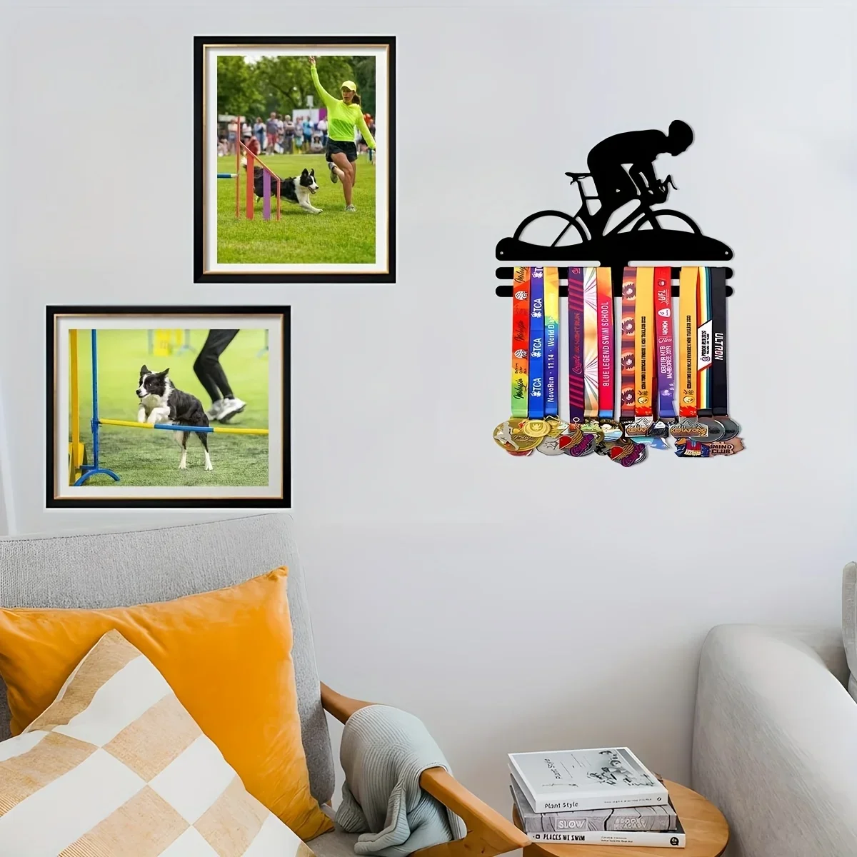 CIFBUY 1pc Metal Cycling Medal Hanger Wall Mount for Displaying Medals and Ribbons Living Room Bedroom Wall Decor