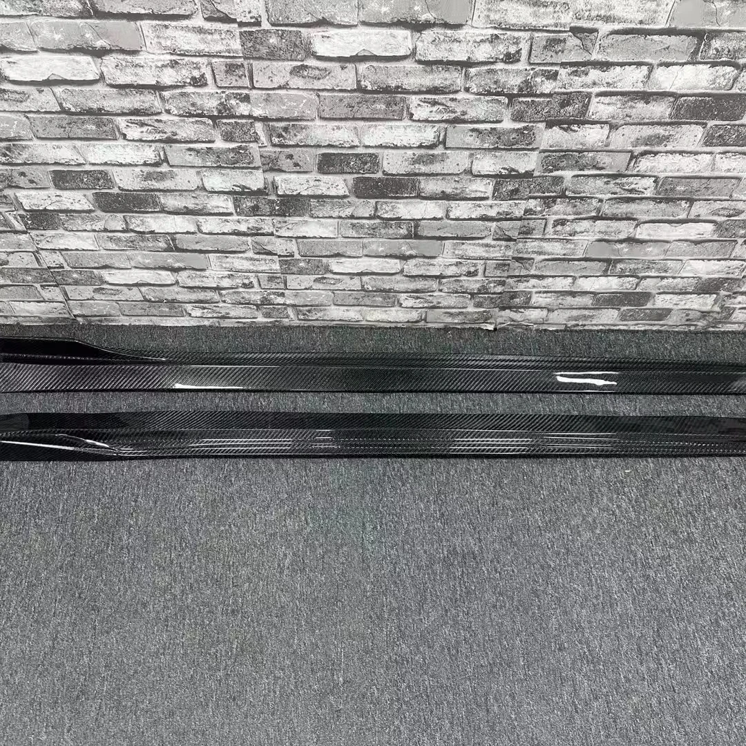 

For Porsche Macan 95B Upgrade Carbon Fiber Body Kit Side Skirt