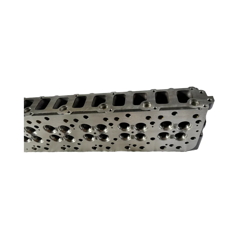 New Condition FE6 24V Cylinder Head With Injector Engine Machinery Parts For Nissan Truck FE6 Engine
